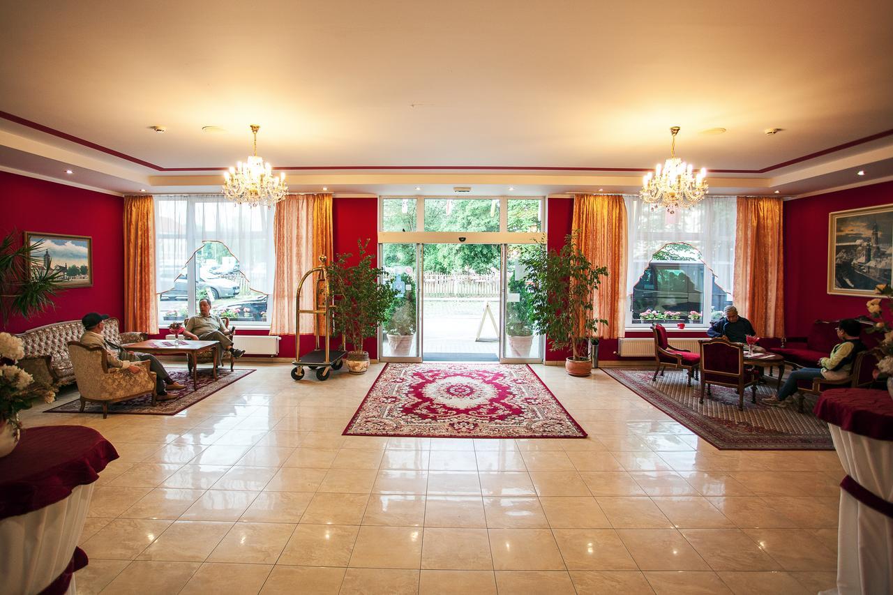 Hotel Savoy Ceske Budejovice Exterior photo