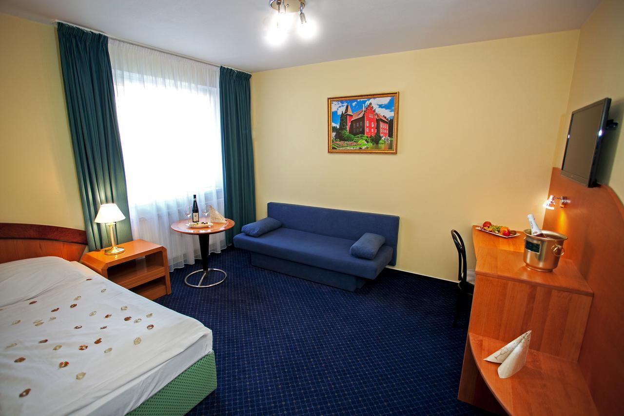 Hotel Savoy Ceske Budejovice Exterior photo