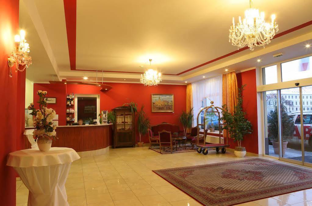 Hotel Savoy Ceske Budejovice Exterior photo